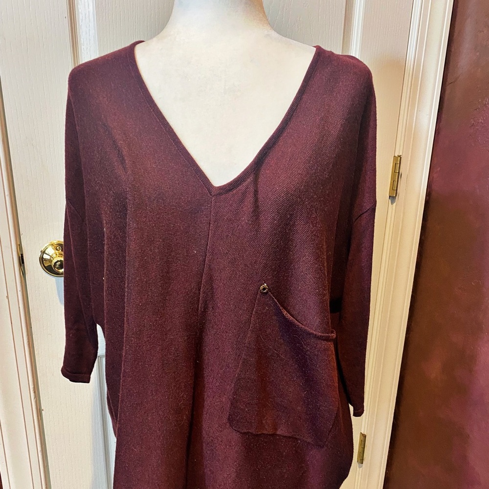 NWOT Kerisma Raven Sweater - Burgundy